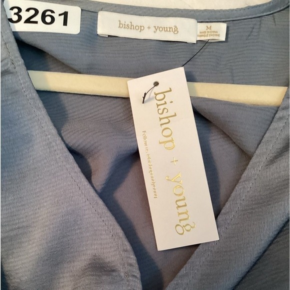 Bishop +Young  pebbled satin twice karlie gray blouse‎ size M - Picture 3 of 10